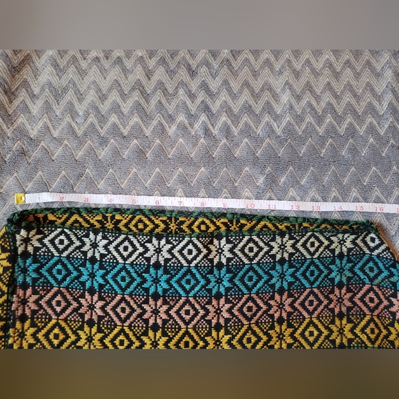 Vintage embroidered skirt - Picture 6 of 7